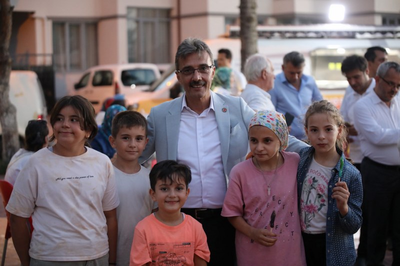 Erenler De Çocuklar İçi̇n Şenli̇kler Devam Edi̇yor (13) 800X533