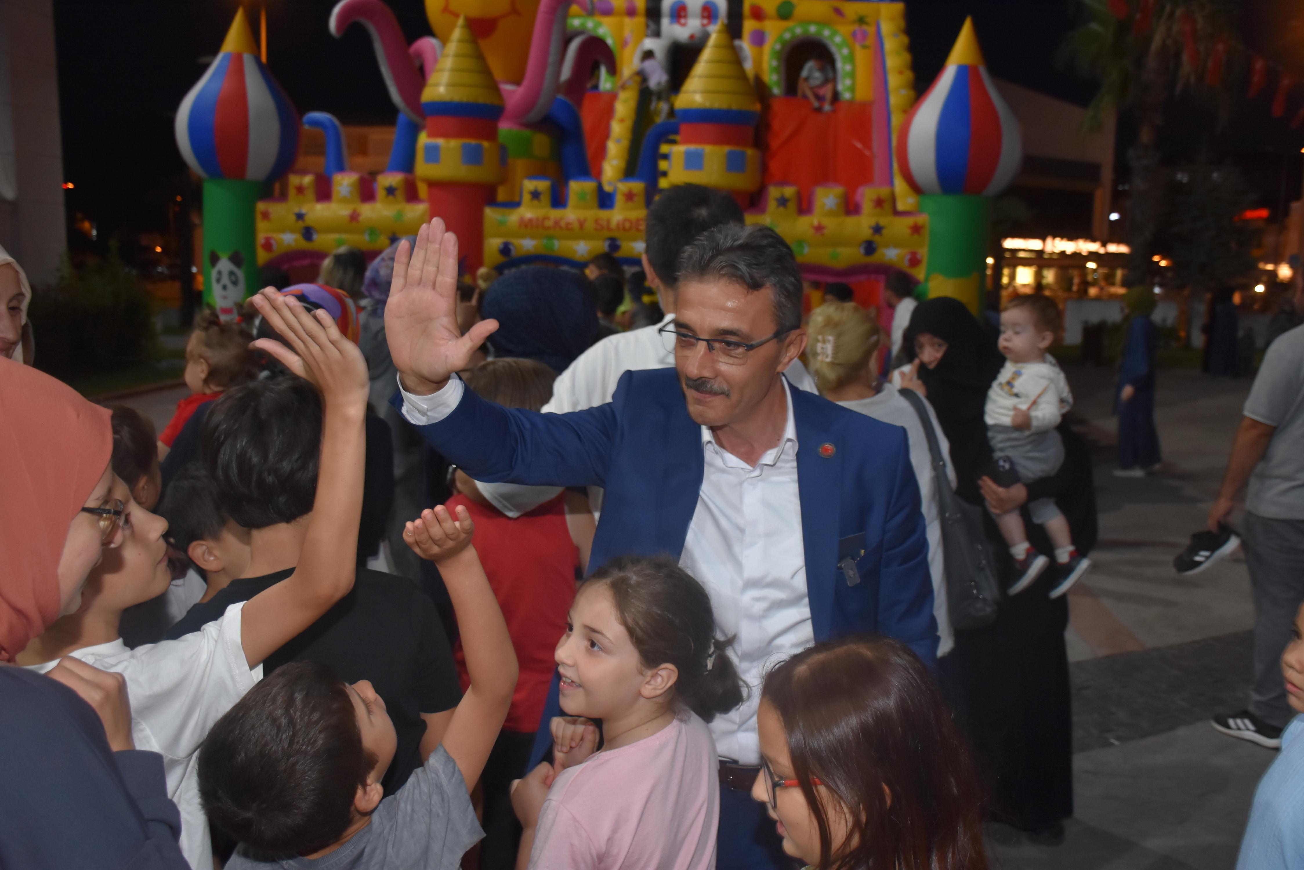 Erenler De ‘Mahallemde Şenli̇k Var’ Hiz Kesmi̇yor (13)