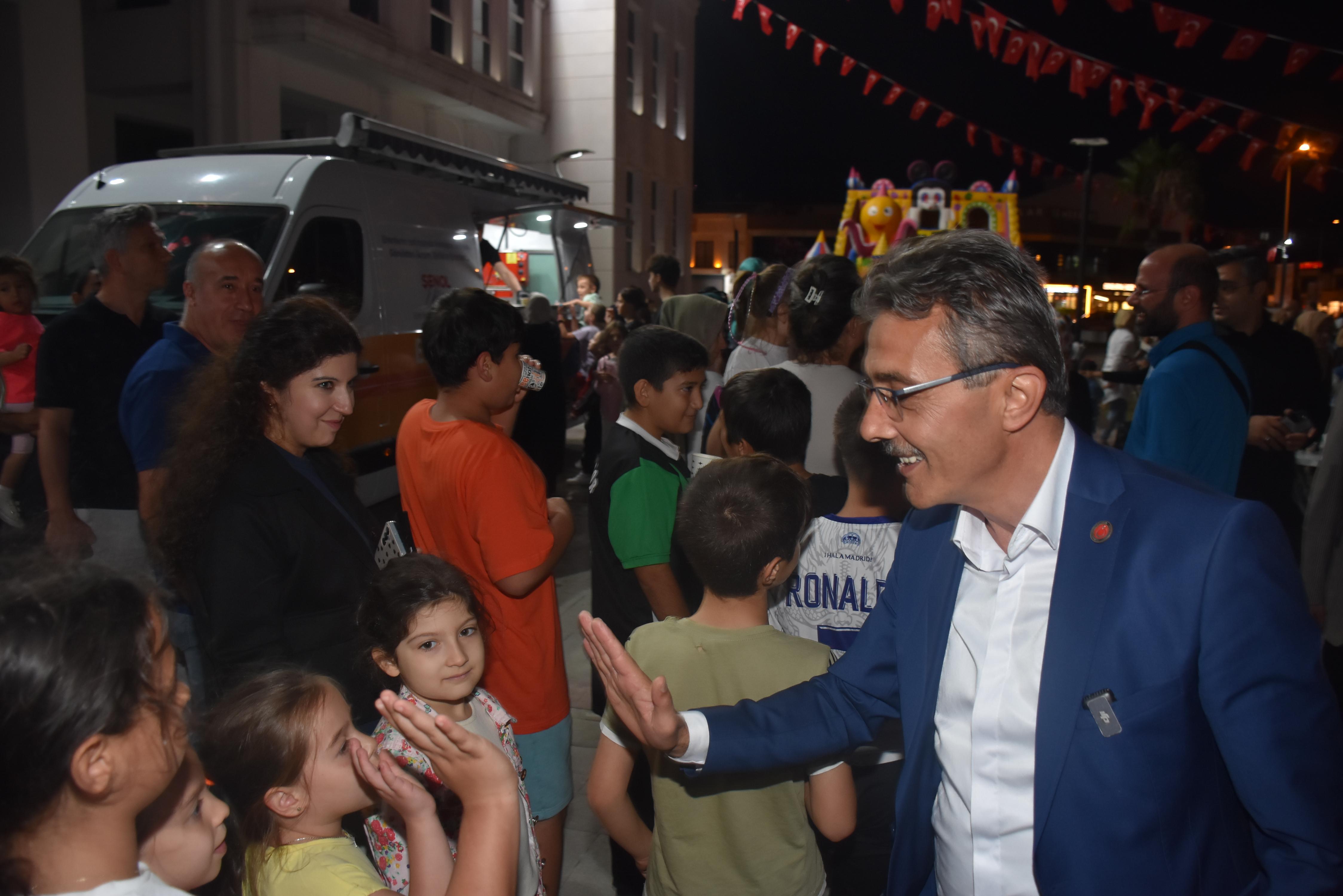Erenler De ‘Mahallemde Şenli̇k Var’ Hiz Kesmi̇yor (6)