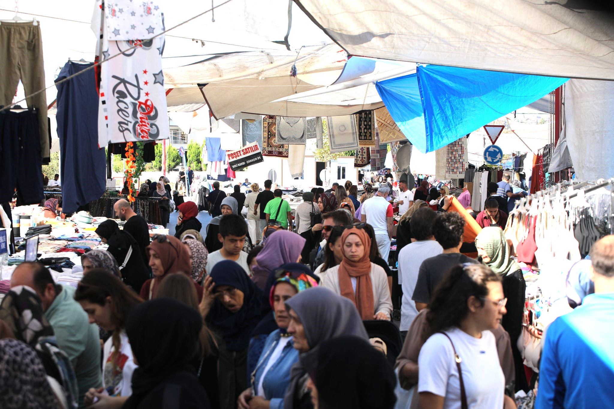 Çarşamba Kumaş Pazari Yeni̇ Yeri̇nde Kuruldu, Vatandaşlar Akin Etti̇ (4)
