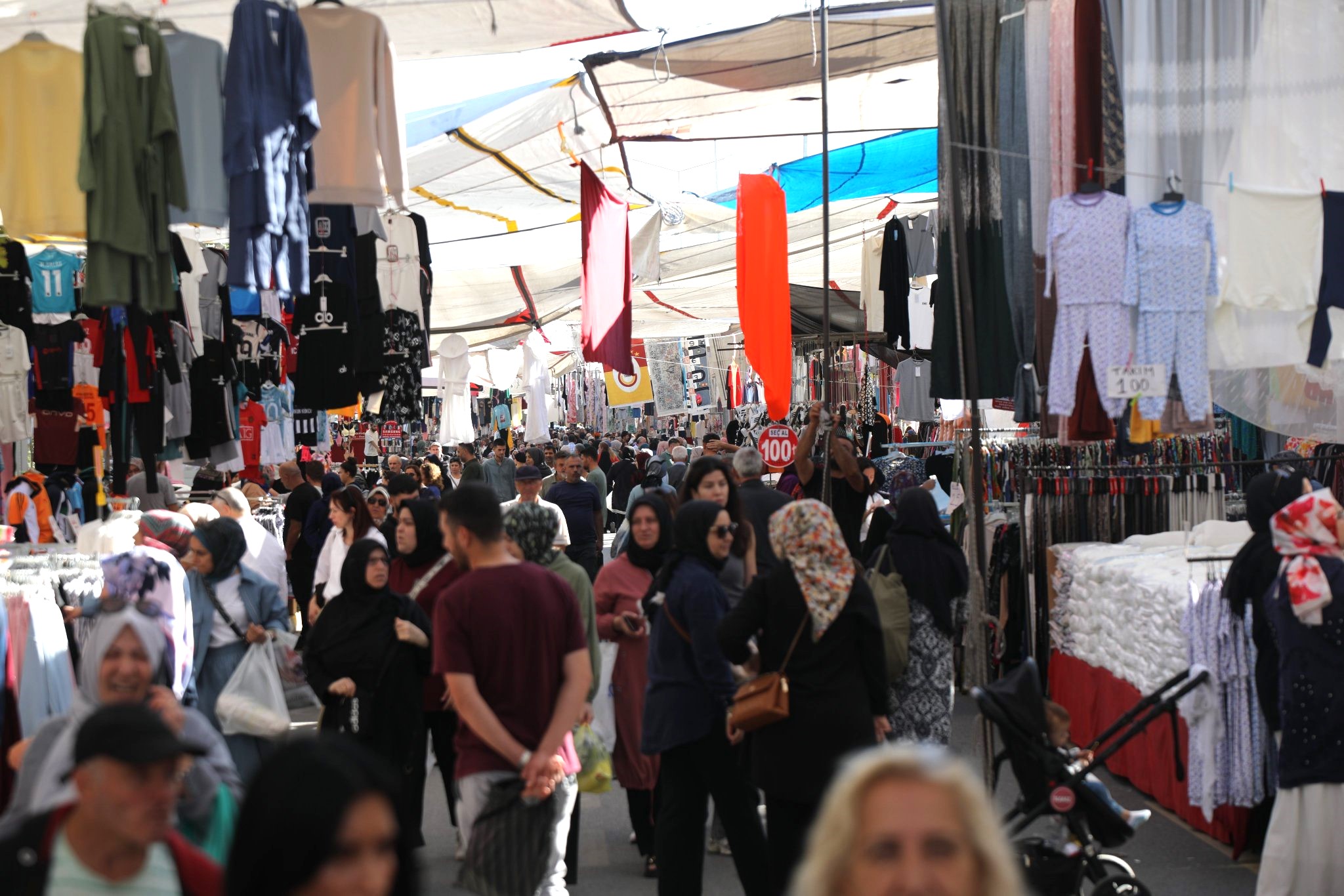 Çarşamba Kumaş Pazari Yeni̇ Yeri̇nde Kuruldu, Vatandaşlar Akin Etti̇ (6)