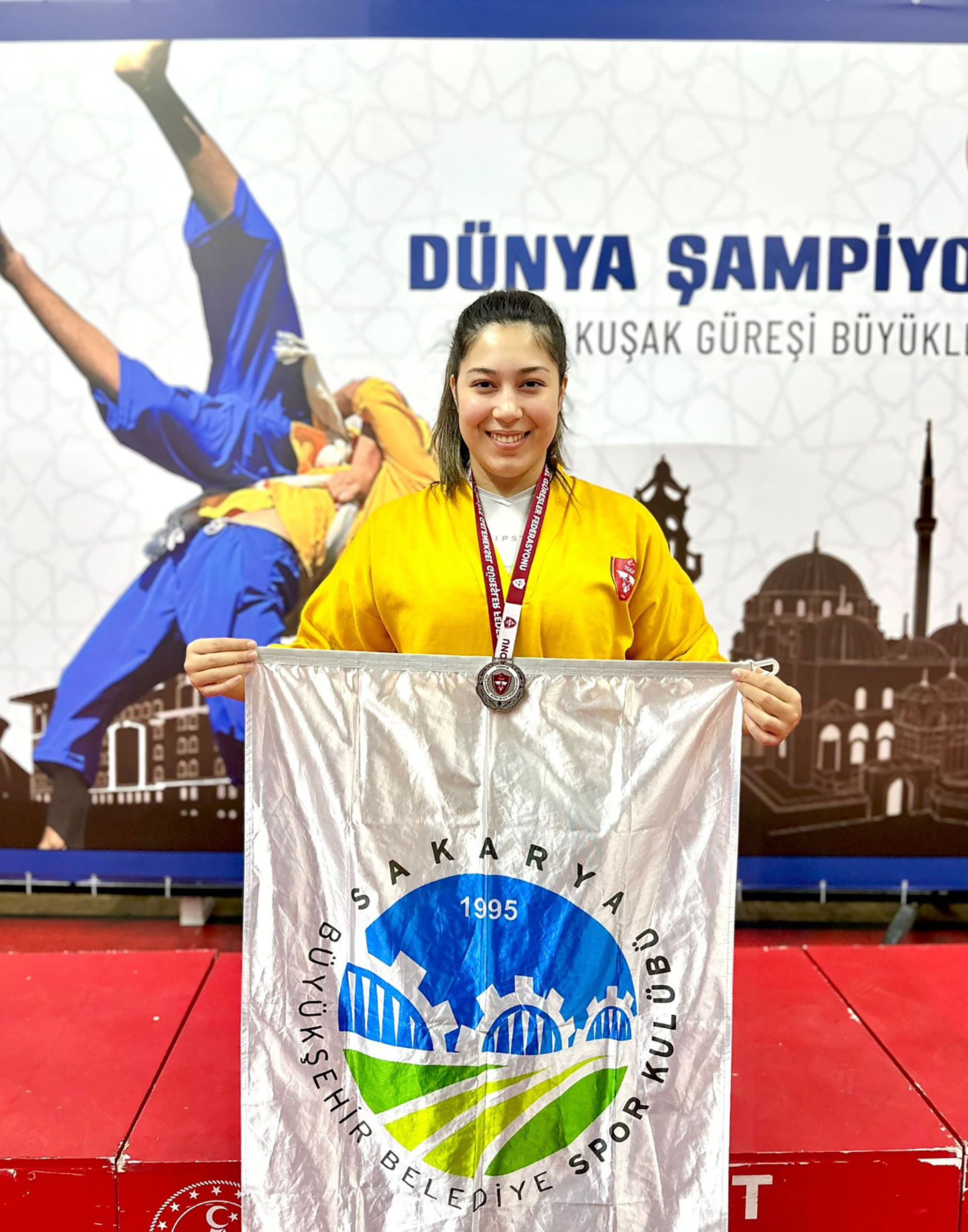 Ece Zurnacı