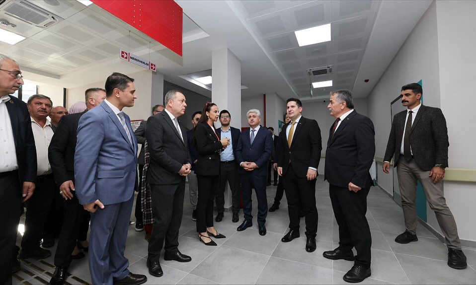 573364321 18083362223101434 3293159556267025153 N