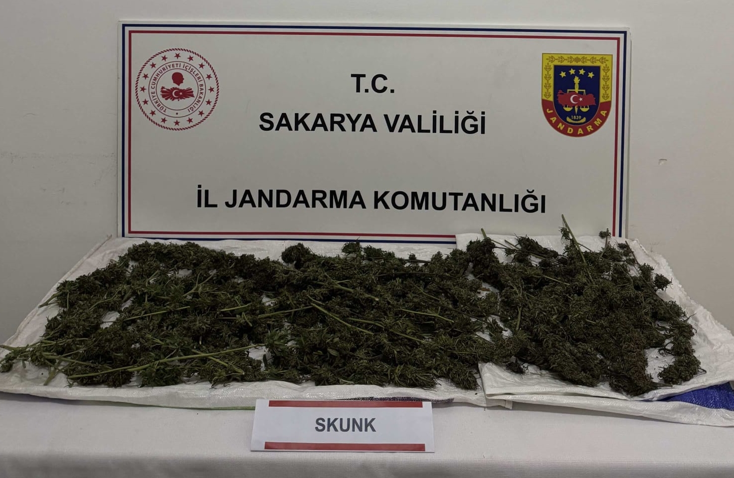 A A 20251104 39608827 39608825 S A K A R Y A D A E V I N D E 2 K I L O G R A M S E N T E T I K U Y U S T U R U C U Y L A Y A K A L A N A N S U P H E L I T U T U K L A N D I