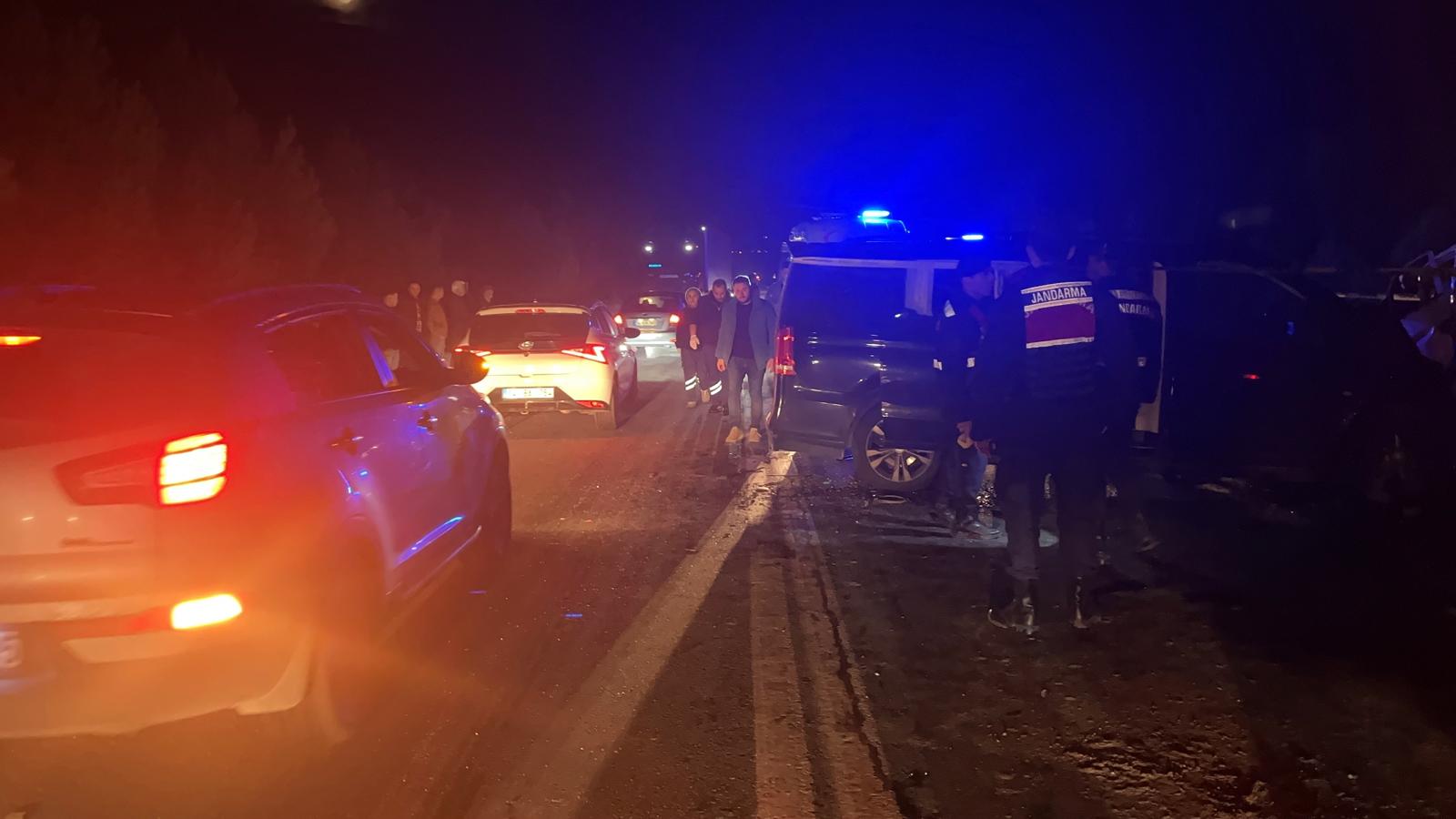 A A 20251206 39910461 39910460 S A K A R Y A D A P A N E L V A N L A K A M Y O N E T I N C A R P I S M A S I S O N U C U 1 K I S I O L D U 3 K I S I Y A R A L A N D I