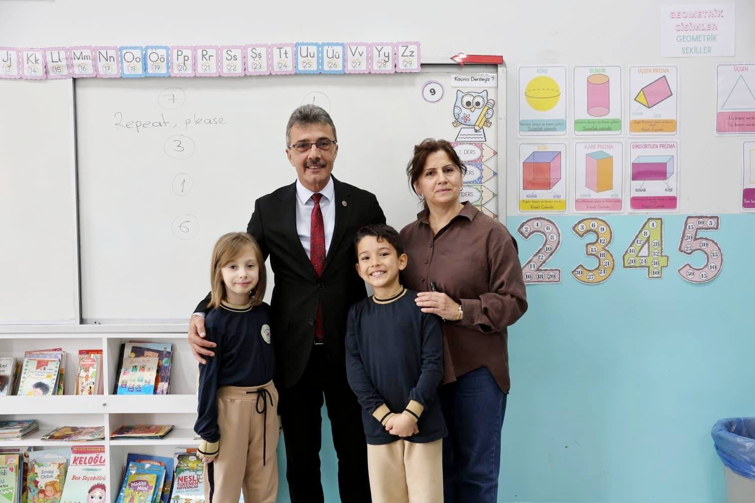 Başkan Şenol Di̇nç O Öğrenci̇ni̇n Sözünü Yeri̇ne Geti̇rdi̇ (3)