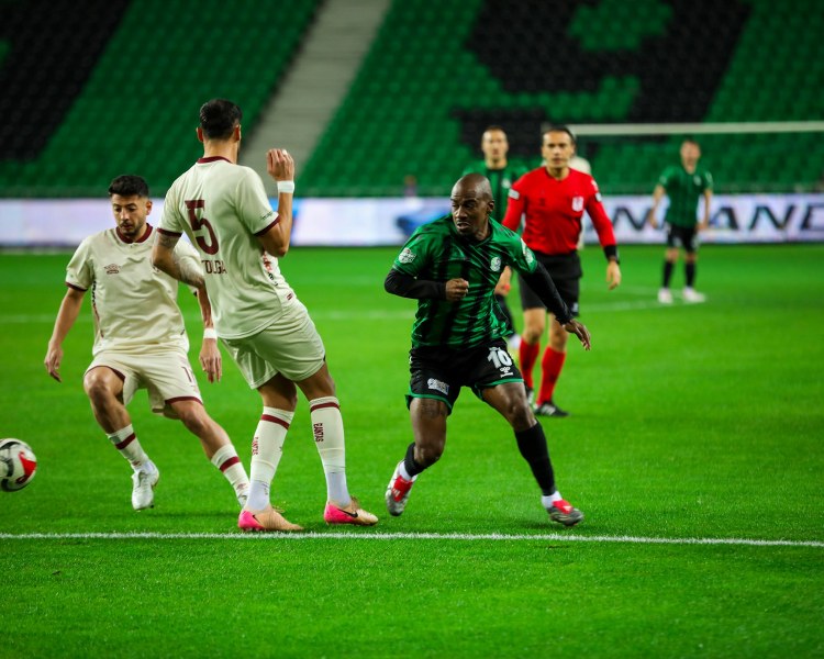 G U S Bwp W A A A Q 2 S 750X600