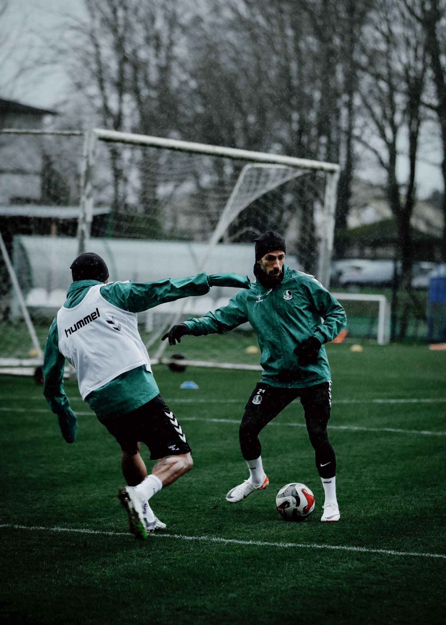 H C G Fk8 W U A A D3O9