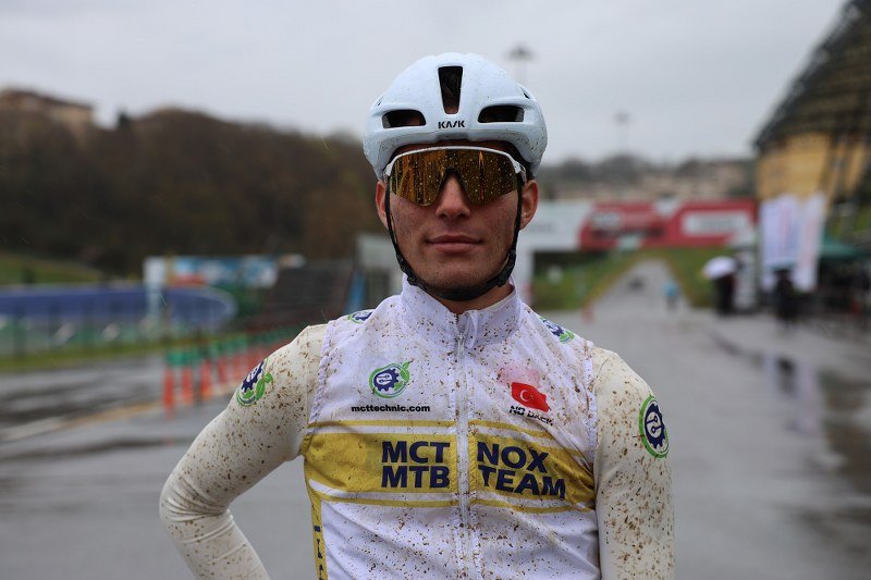 Deniz Örnek 800X533