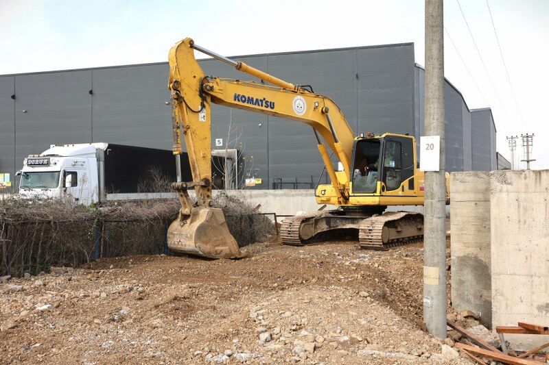 Erenler Beledi̇yesi̇ Ağiz Ve Di̇ş Sağliği Hastanesi̇ Alaninda Çalişmalarini Sürdürüyor (1) 800X533