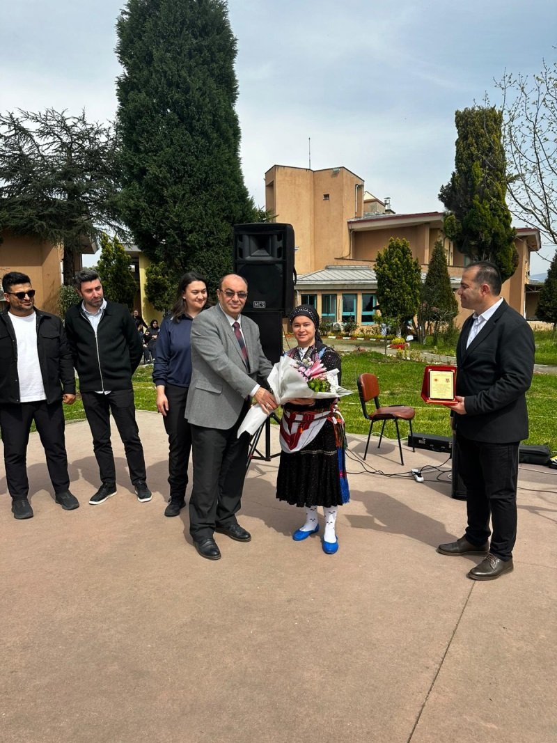 Ea225B10 3Ea0 415C B509 Cb882Abc5C5F