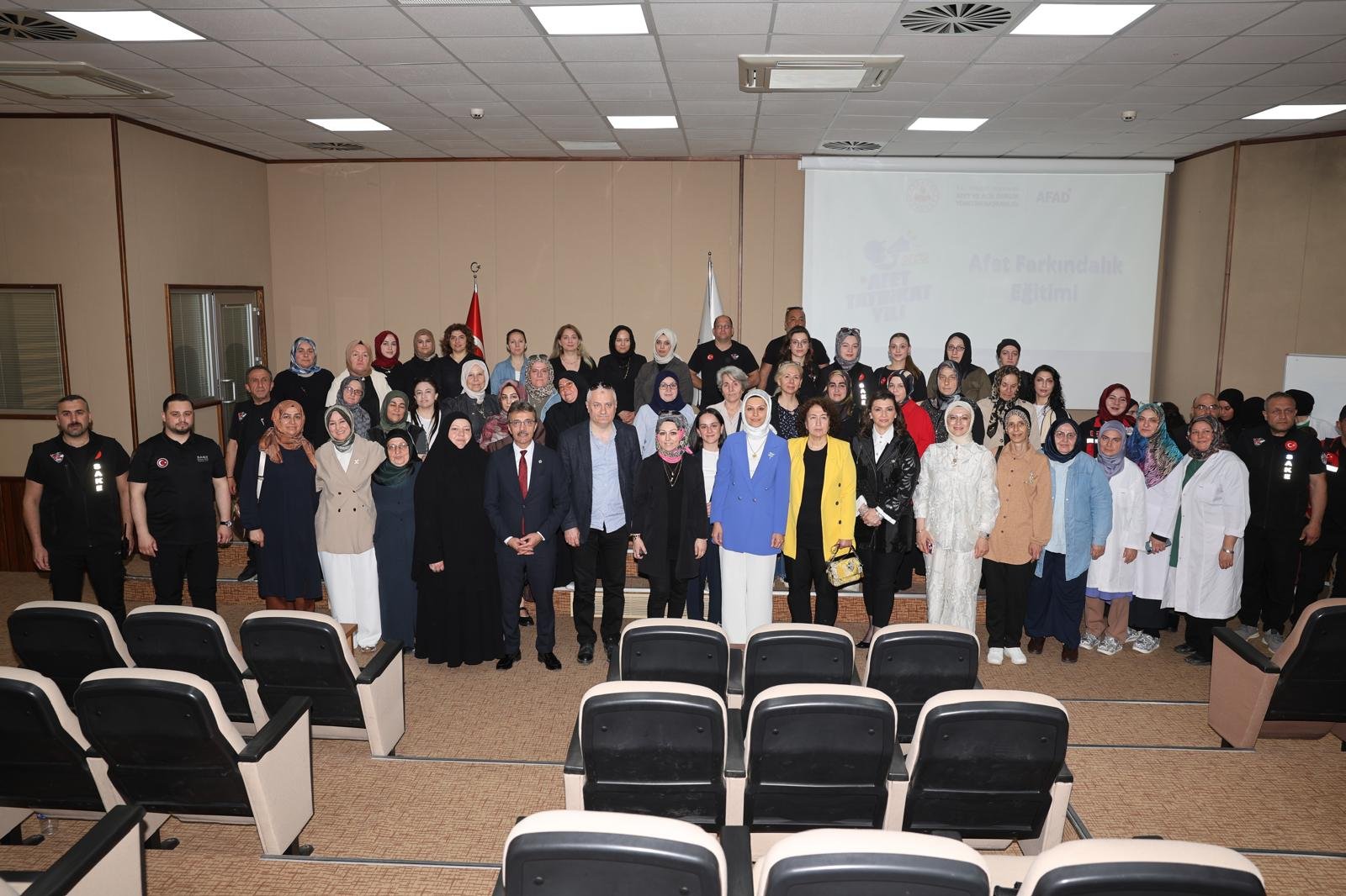 Erenler’de Afet Eği̇ti̇mleri̇ Devam Edi̇yor (4)