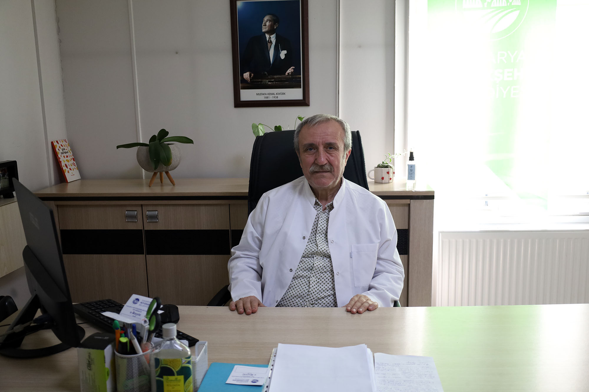 Dr. Ayhan Ak