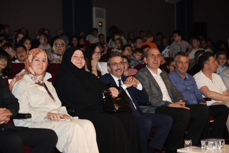 Erenler’de Çocuklar Bu Programda Buluştu (1) 800X533