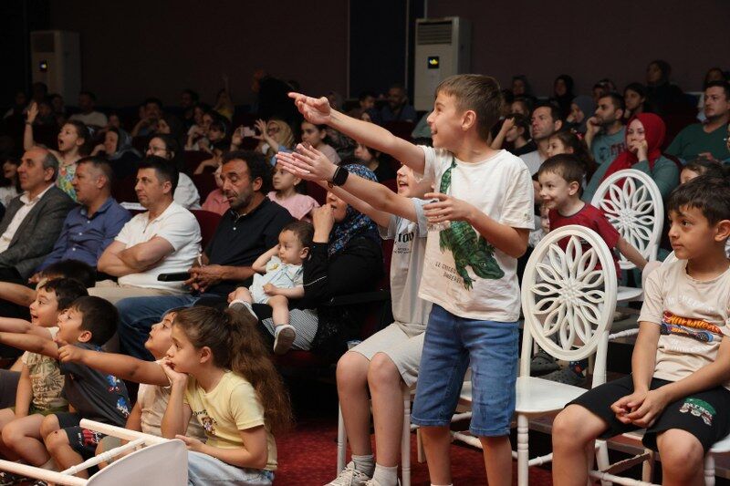 Erenler’de Çocuklar Bu Programda Buluştu (17) 800X533
