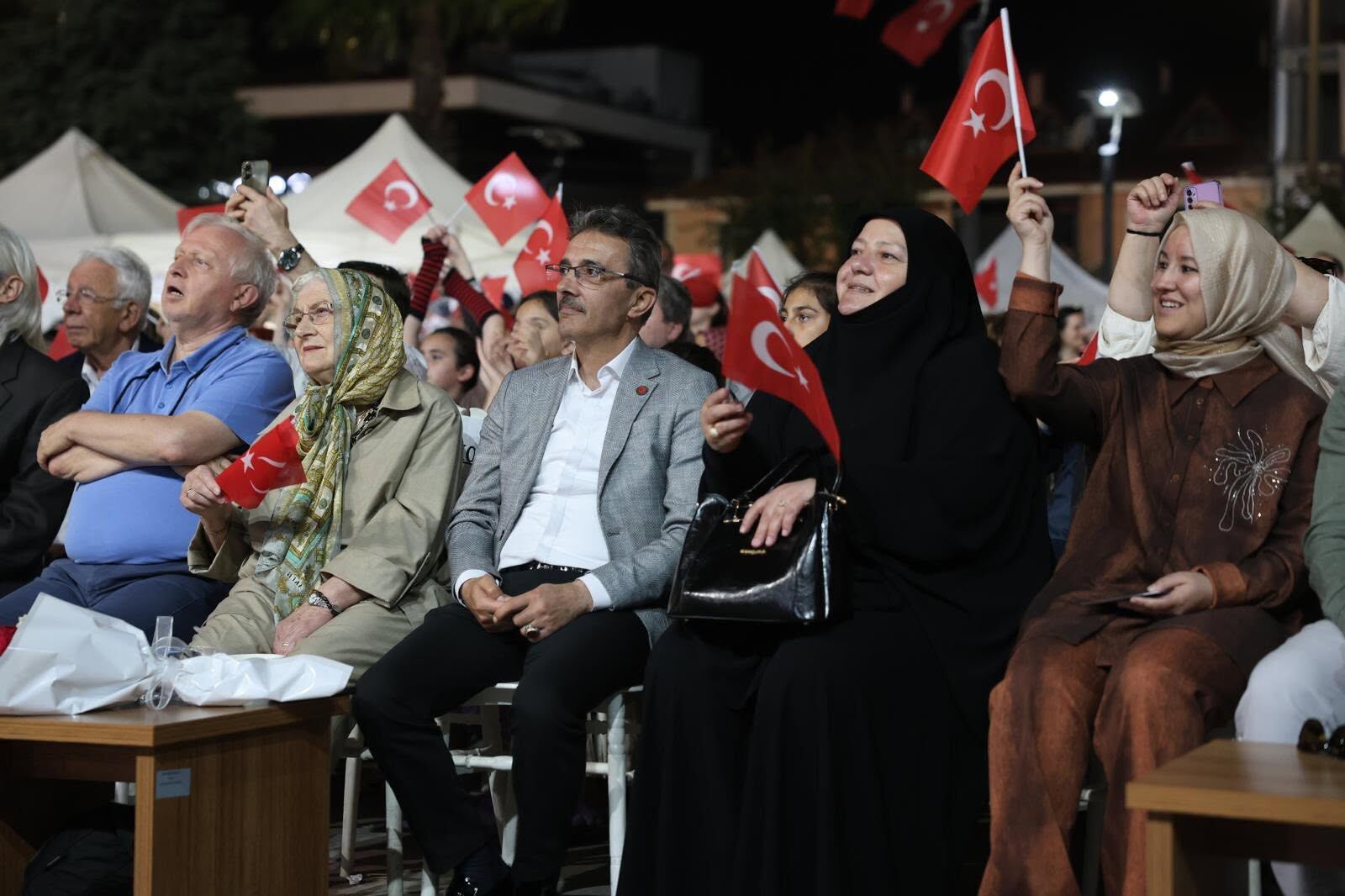 Erenler’de Kurtuluş Şenli̇kleri̇ Coşkuyla Başladi (10)