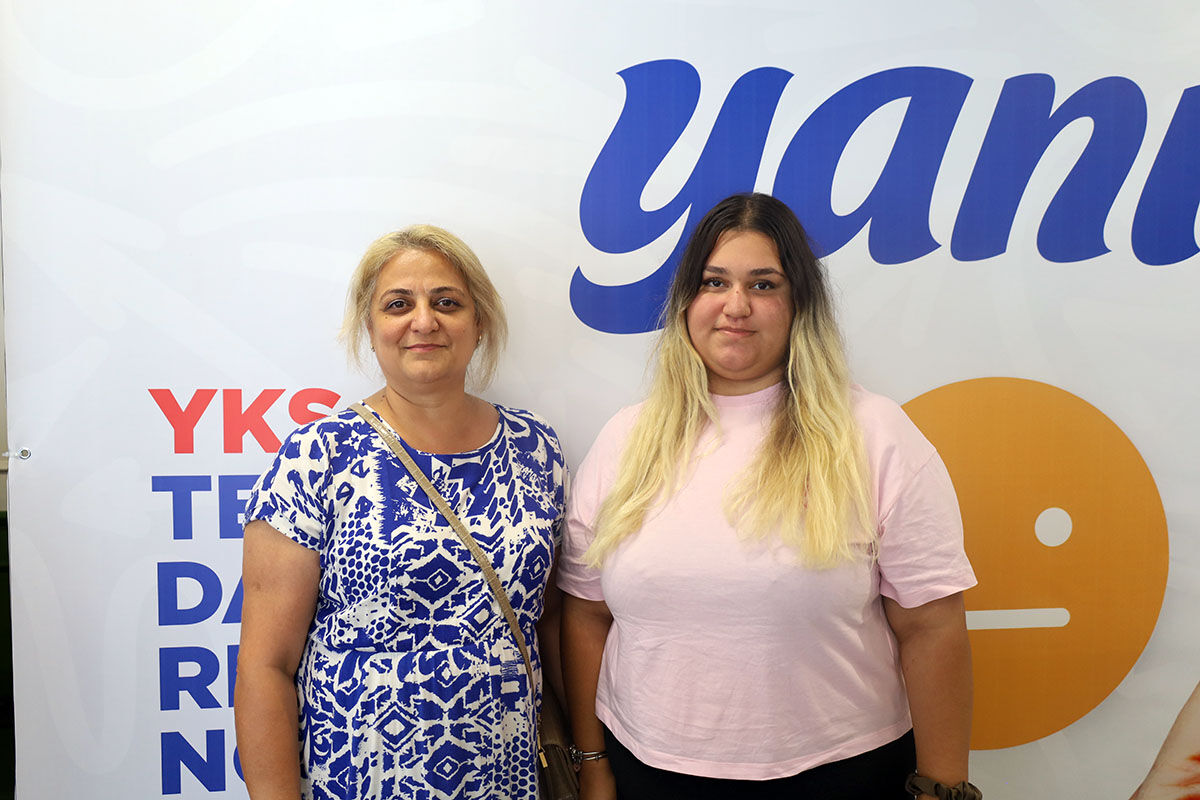 Aleyna Sürücü (Kızı) Ve Rahime Sürücü (Anne)