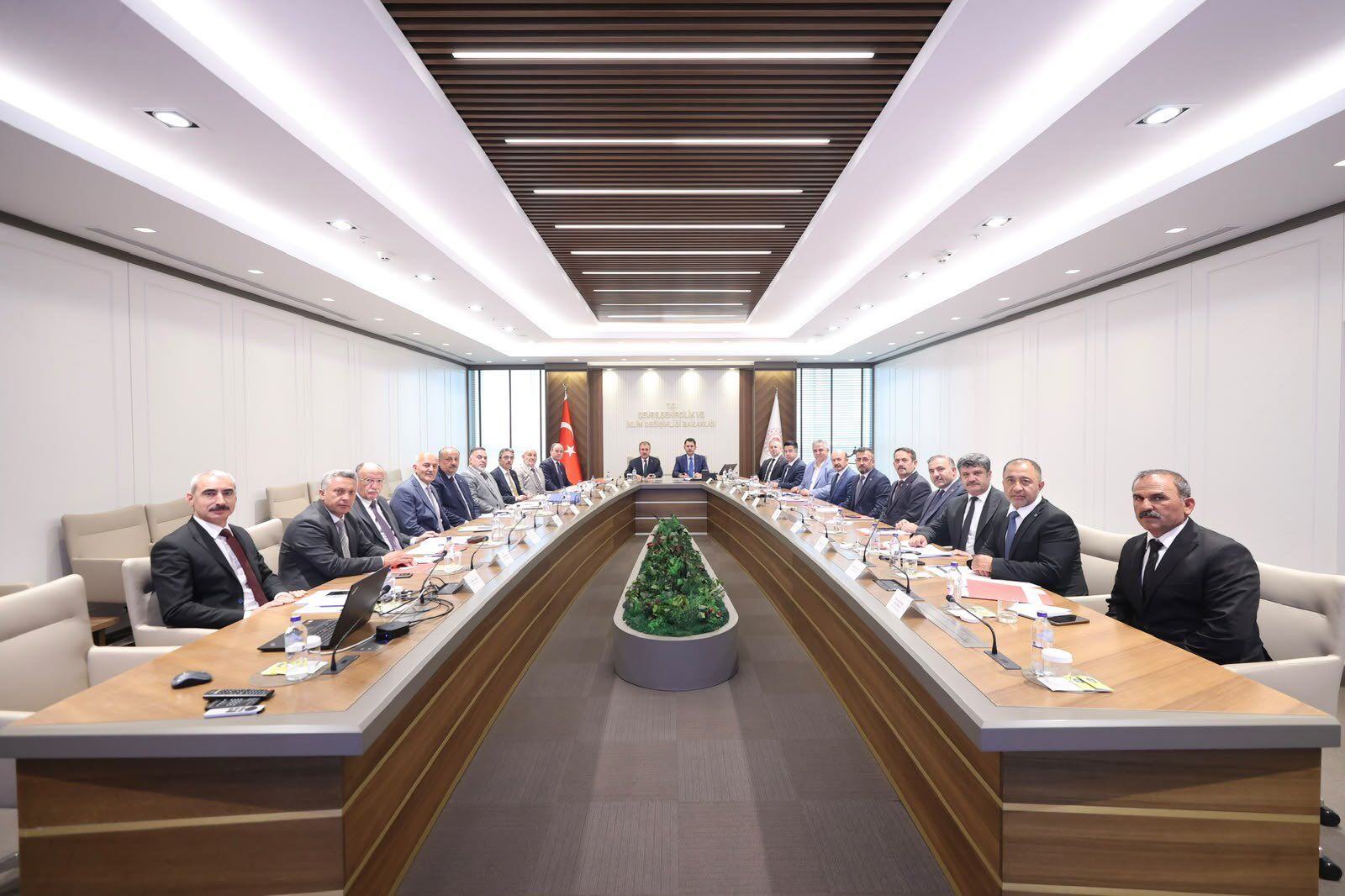 Başkan Şenol Di̇nç, Bakan Murat Kurum’u Zi̇yaret Etti̇ (5) (1)