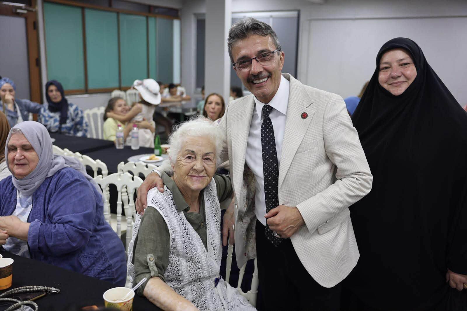 Erenler Beledi̇yesi̇ Kadin Kulübü Hi̇zmete Açildi (2)