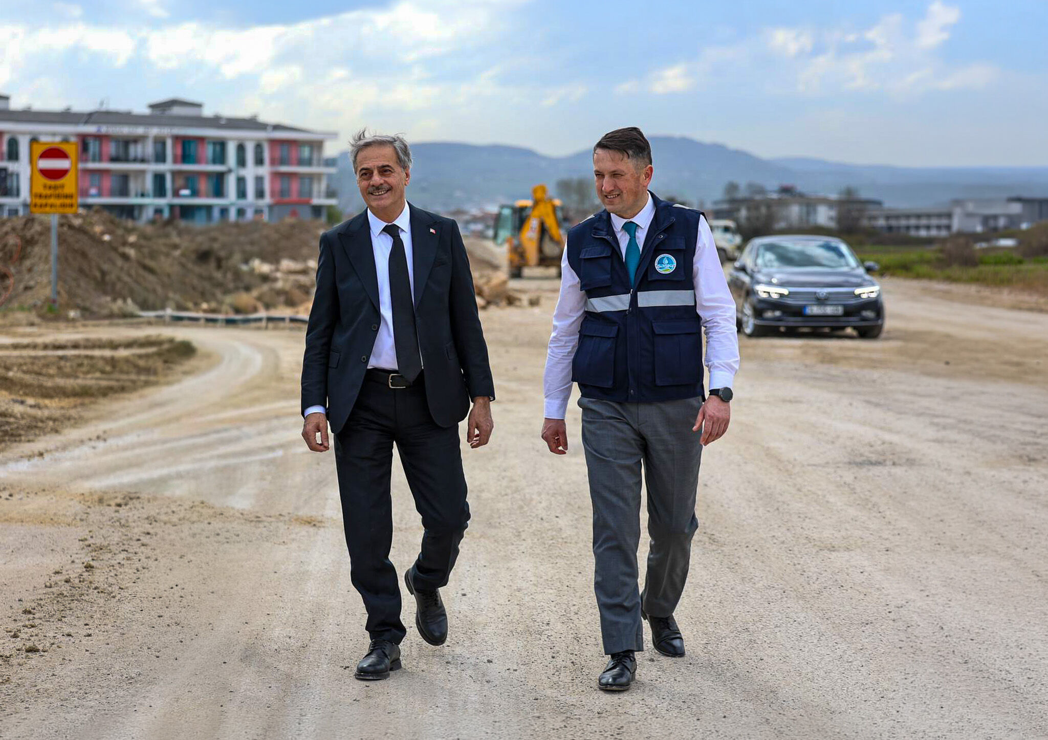 Büyükşehir Belediye Başkanı Yusuf Alemdar, Saski̇ Genel Müdürü Seyit Sakallıoğlu