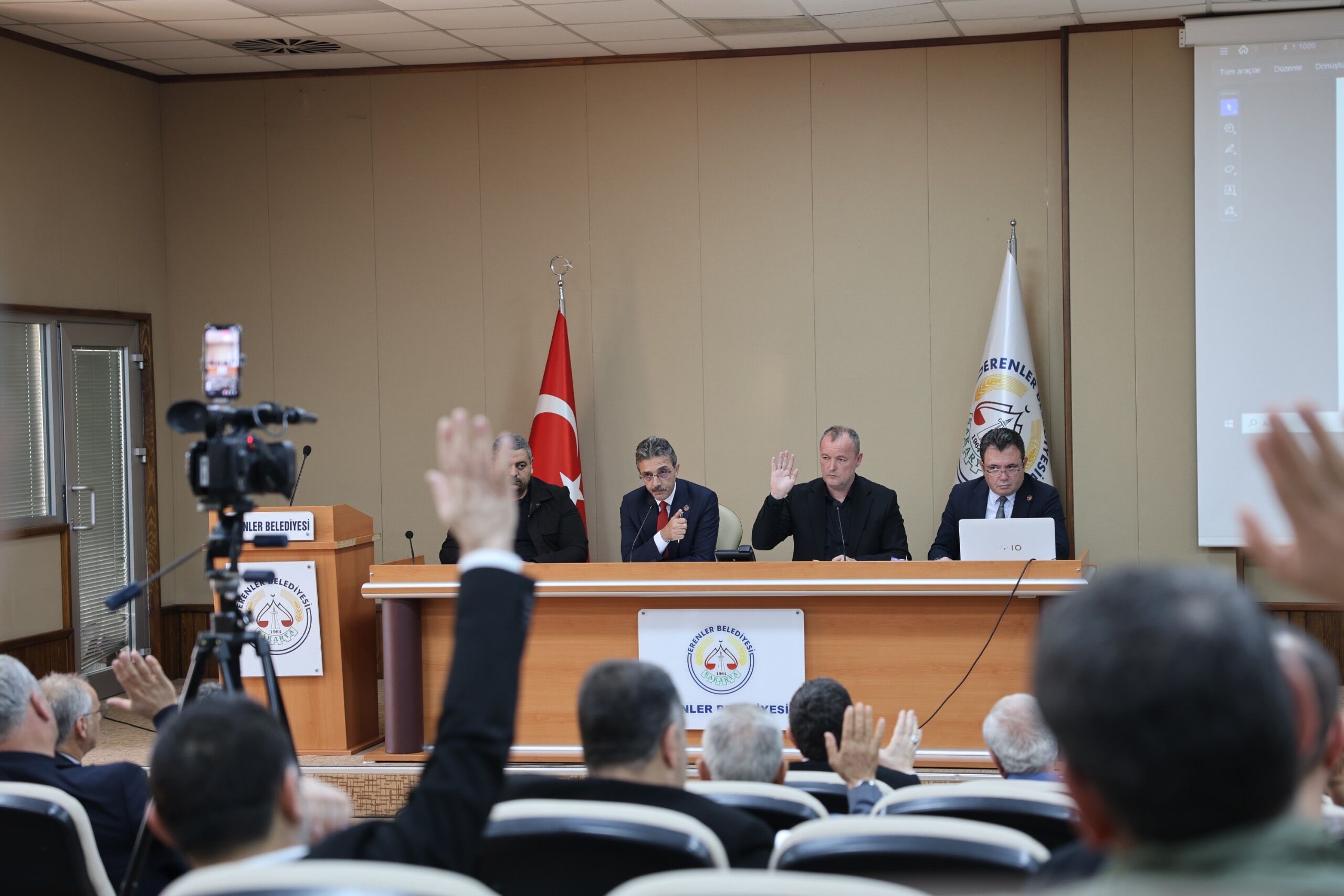 Başkan Şenol Di̇nç, “Erenler’e 12 Yeni̇ Modern Spor Tesi̇si̇ Çok Yakişacak” (3)