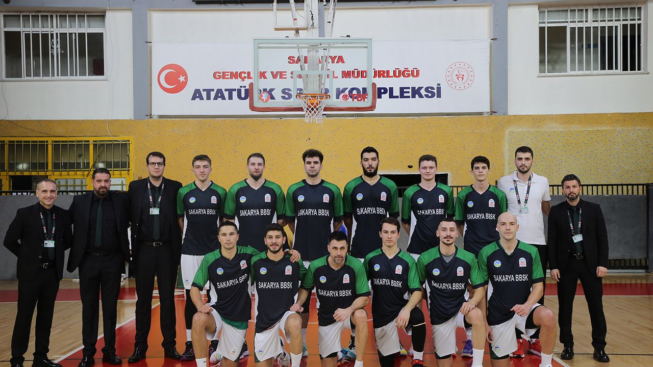 Büyükşehir Basket İlk Yarının Son Maçına İstanbul’da Çıkıyor