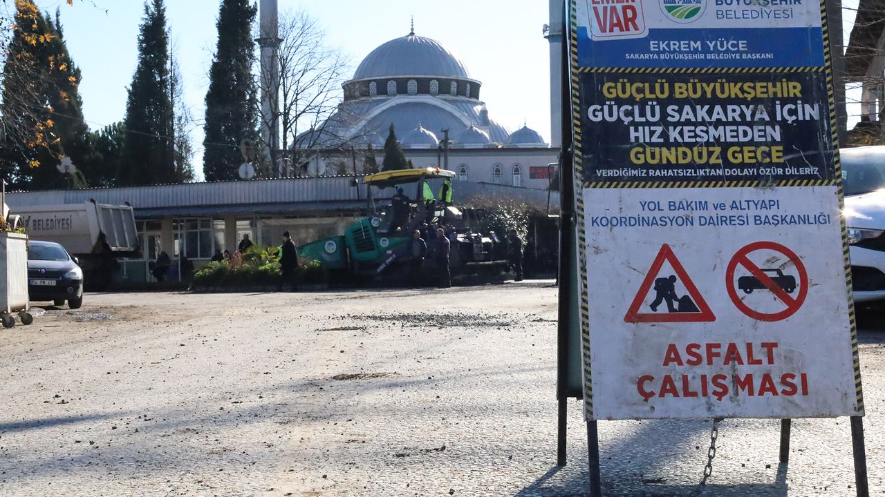 Büyükşehir Şeyhköy ve Çaykışla’yı Sıcak Asfaltla Buluşturdu