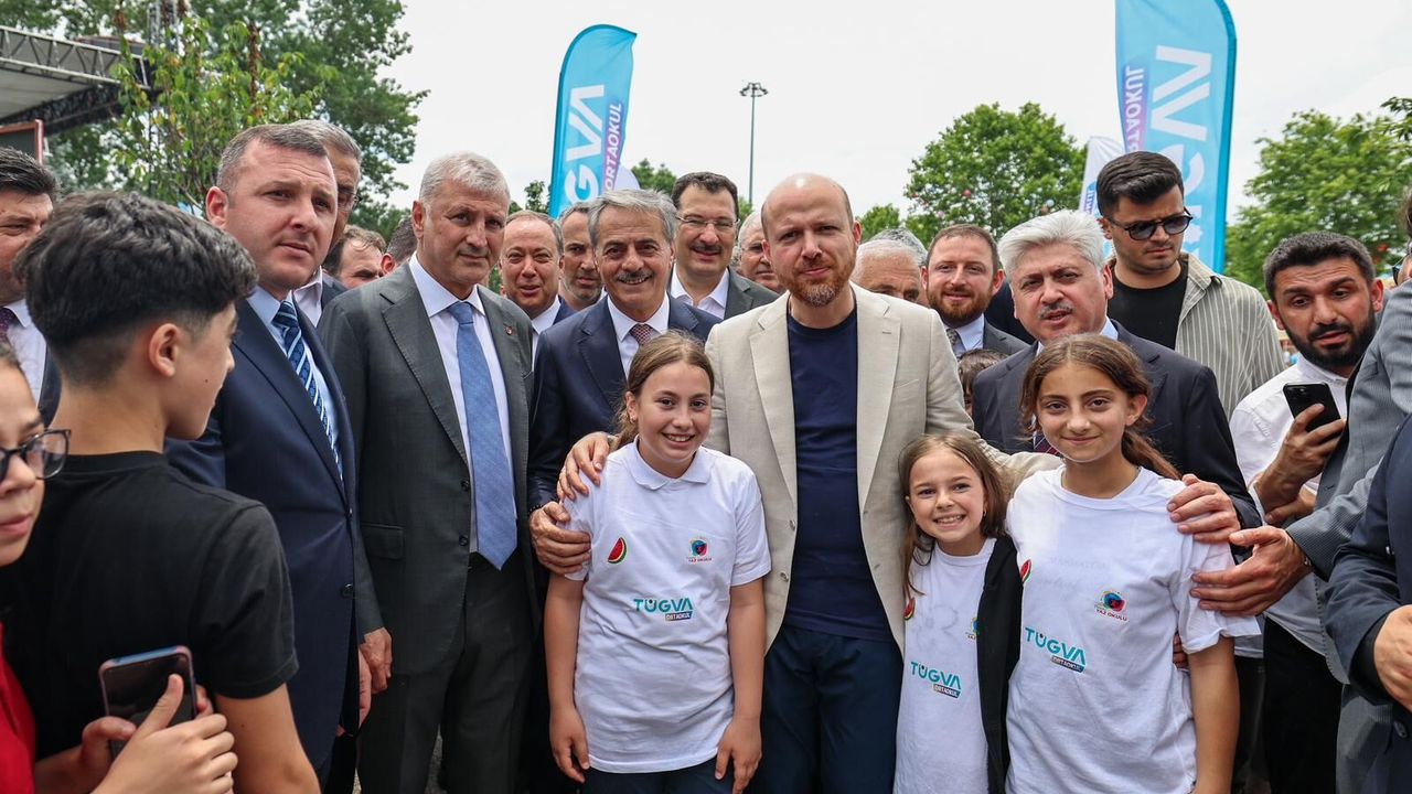 Sakarya'da Yaz Okulu Şenliği: Bilal Erdoğan Gençlerle Buluşt