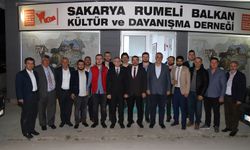 AK Parti Serdivan Gençlik’ten Rumeli Balkan Derneği’ne ziyaret