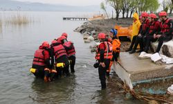 Sapanca Gölü'nde gerçeğini aratmayan kurtarma tatbikatı