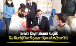 Taraklı Kaymakamı Küçük Yüz Yüze Eğitime Başlayan öğrencileri Ziyaret Etti