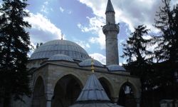 Tarihi Kurşunlu Camii İlgi Bekliyor