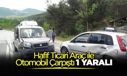 Hafif Ticari Araç ile Otomobil Çarpıştı