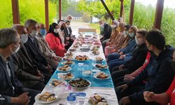 Durmuş, Ferizli’deki Öğrencinin Davetini Kırmadı