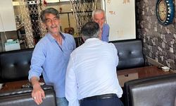 İYİ Parti Adapazarı teşkilatı Palmiye caddesinde