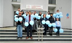 Mavi Balonlarla Dikkat Çektiler
