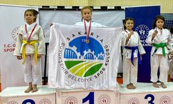 Büyükşehir Sporcusu Minderden Şampiyon Olarak Ayrıldı