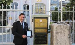 Aykut Saban’a İl Turizm Müdürlüğü’nden Plaket