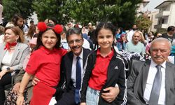 Başkan Şenol Dinç 23 Nisan Kutlamalarına Katıldı