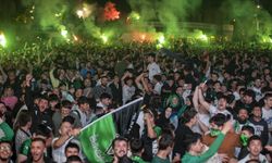 Sakaryaspor Taraftarı Play-Off Finalini Dev Ekrandan İzledi