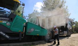 Serdivan’da Asfalt Mesaisi Sürüyor