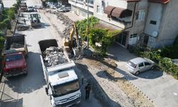 Altyapısı Yenilenen Arifiye Zübeyde Hanım Caddesi’nde Üstyapı Çalışmaları Başladı