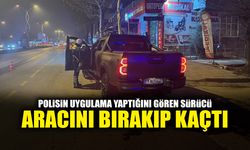 Polisin Uygulama Yaptığını Gören Sürücü Aracını Bırakıp Kaçtı