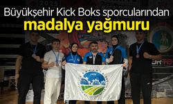 İzmir’de Madalya Yağmuru