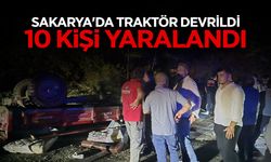 Sakarya'da Traktör Devrildi 10 Kişi Yaralandı