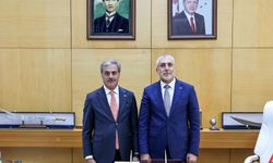 Bakan Işıkhan, Büyükşehir Belediyesi’ni ziyaret etti