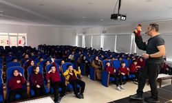 Taraklı’da “Çok Bilmiş İbiş” Gösterisi Büyük İlgi Gördü