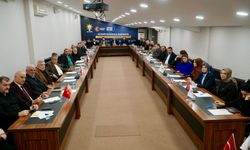 AK Parti Sakarya Teşkilatı’nda Değerlendirme Toplantıları Yapıldı