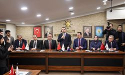 Adalet Bakanı Gürlek'ten AK Parti Sakarya İl Başkanlığına Ziyaret