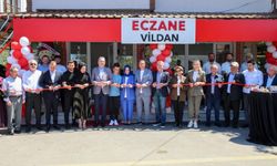 Karapürçek Hocaköy Mahallesi’nde Vildan Eczanesi Hizmete Açıldı